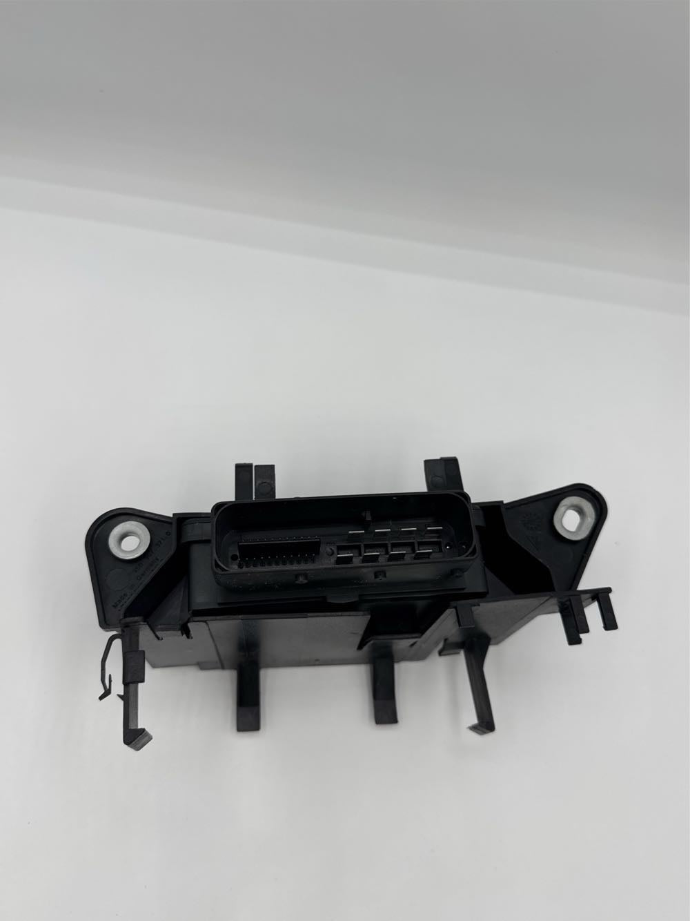 2015-2018 PORSCHE MACAN Parking Brake Control Module W/ Bracket - 95B907801C