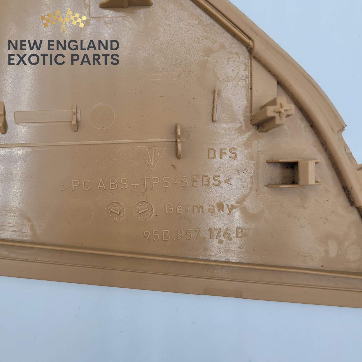 2015-2024 PORSCHE MACAN RIGHT SIDE DASH END TRIM COVER BEIGE - 95B857176B