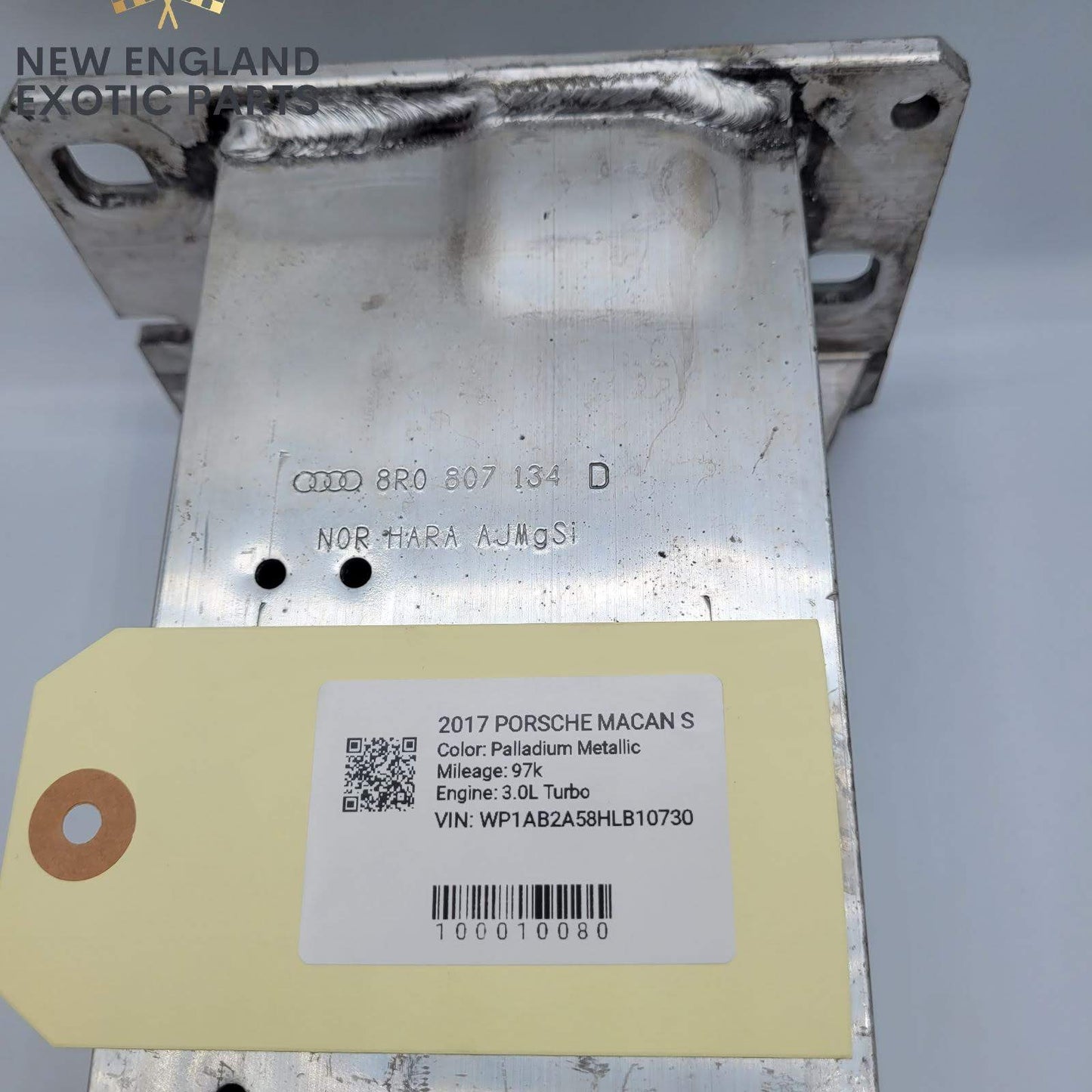 2015-2018 PORSCHE MACAN FRONT RIGHT IMPACT BEAM SUPPORT- 8R0807134D