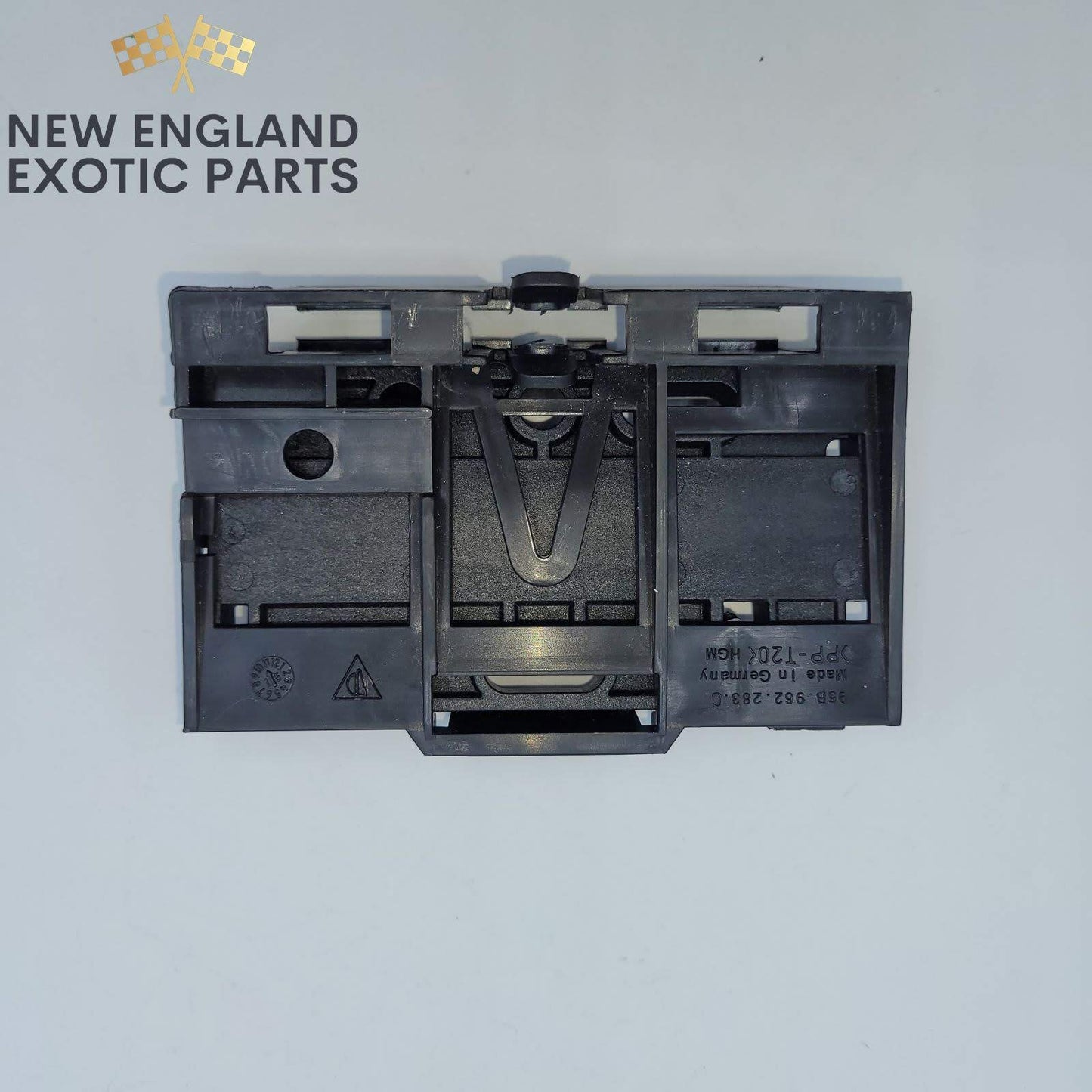 2015-2018 PORSCHE MACAN KEYLESS ENTRY ANTENNA MODULE - 7PP962132A