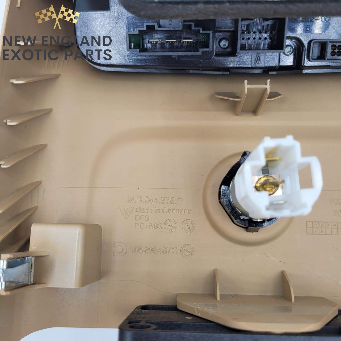 2015-2018 PORSCHE MACAN REAR CENTER CONSOLE TRIM/ BEZEL CONTROLS VENT BEIGE - 95B864378D