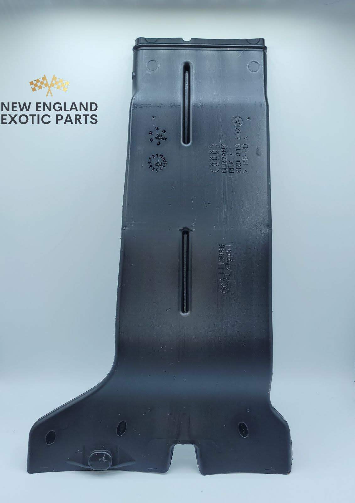 2015-2018 PORSCHE MACAN INTERIOR RIGHT AIR DUCT CHANNEL - 8R0819802