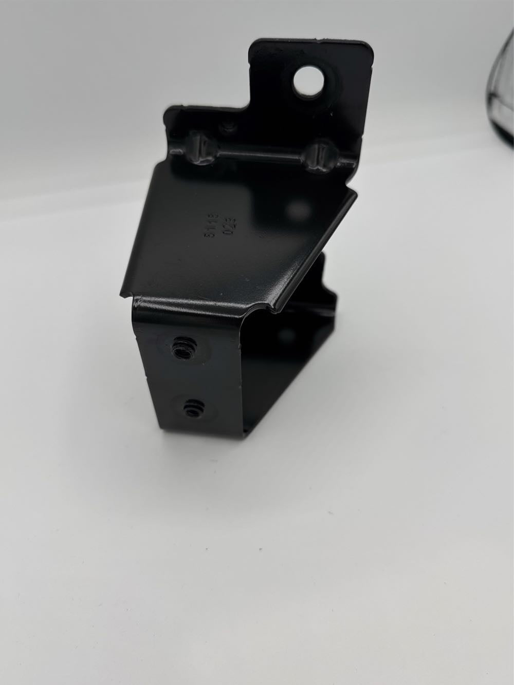 PORSCHE MACAN CARGO AREA BRACKET - 8R0813383H