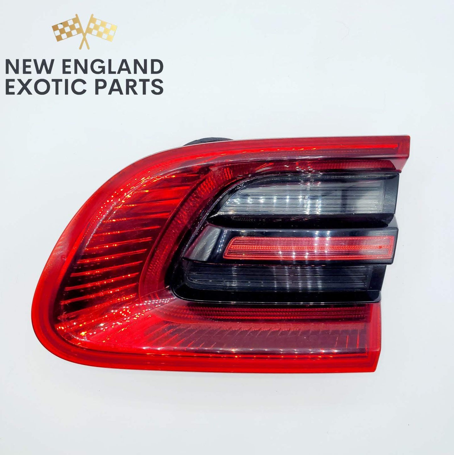 2015-2018 PORSCHE MACAN RIGHT INNER TAIL LIGHT/ LAMP LED - 95B945094G