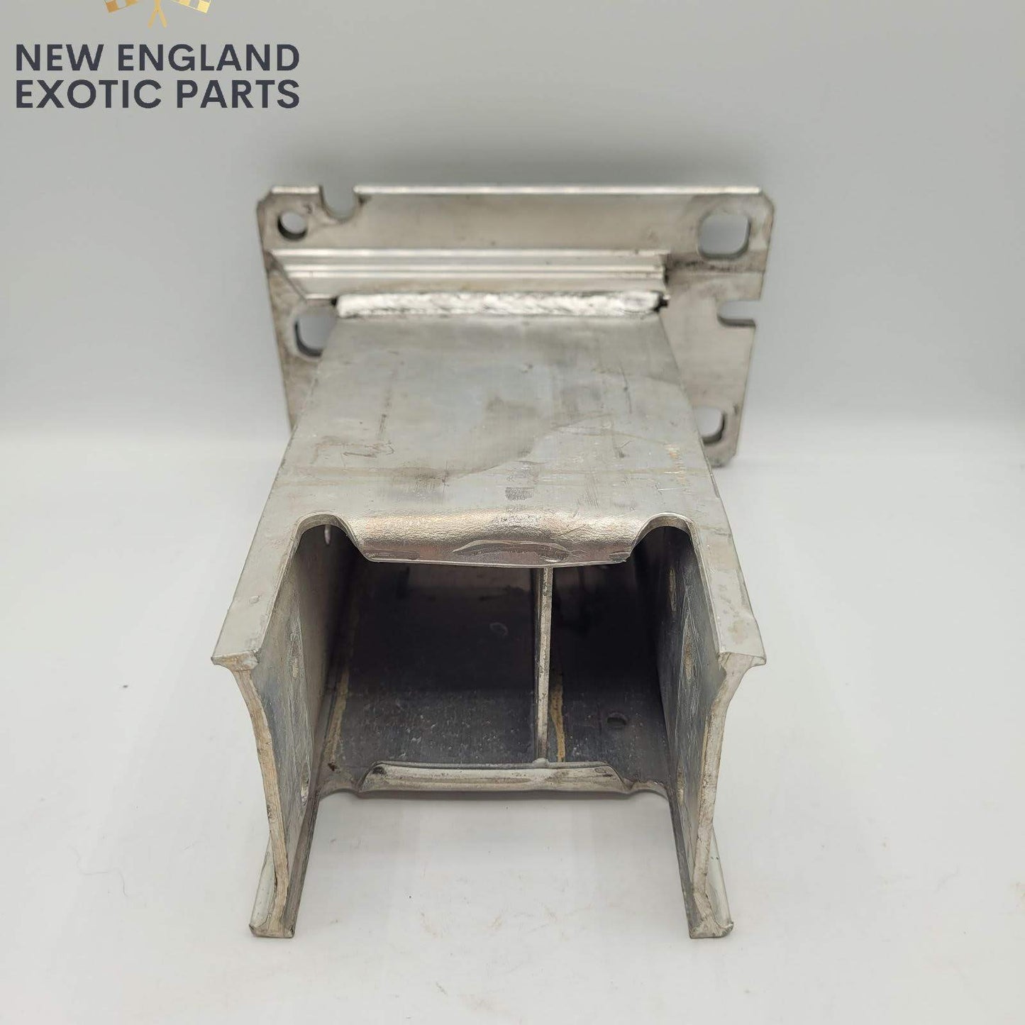 2015-2018 PORSCHE MACAN FRONT RIGHT IMPACT BEAM SUPPORT- 8R0807134D