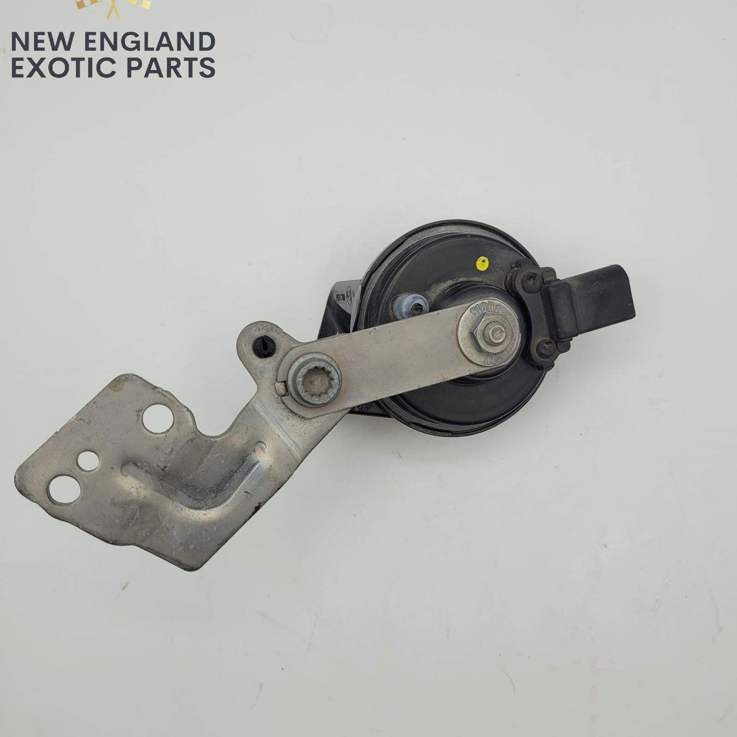 2015-2018 PORSCHE MACAN RIGHT SIDE HIGH TONE NOTE HORN - 95B951212B