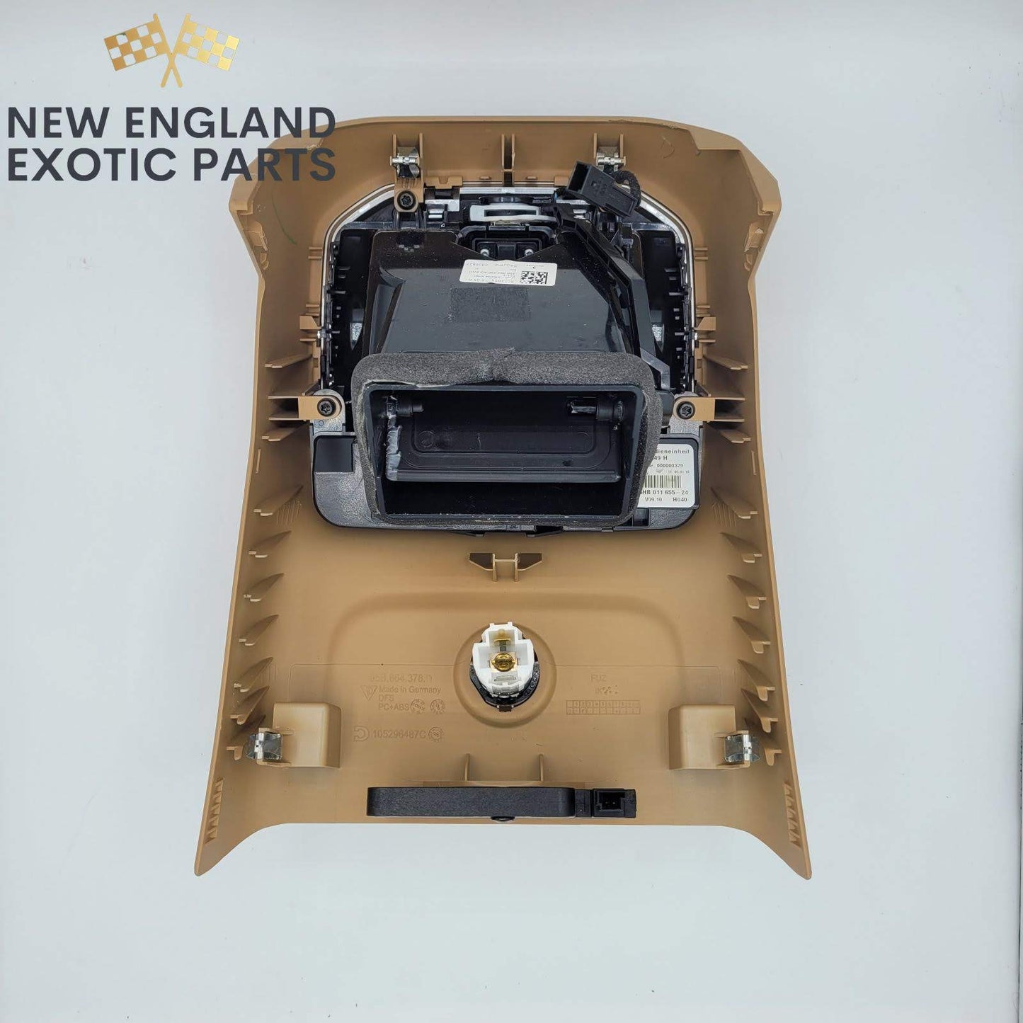 2015-2018 PORSCHE MACAN REAR CENTER CONSOLE TRIM/ BEZEL CONTROLS VENT BEIGE - 95B864378D