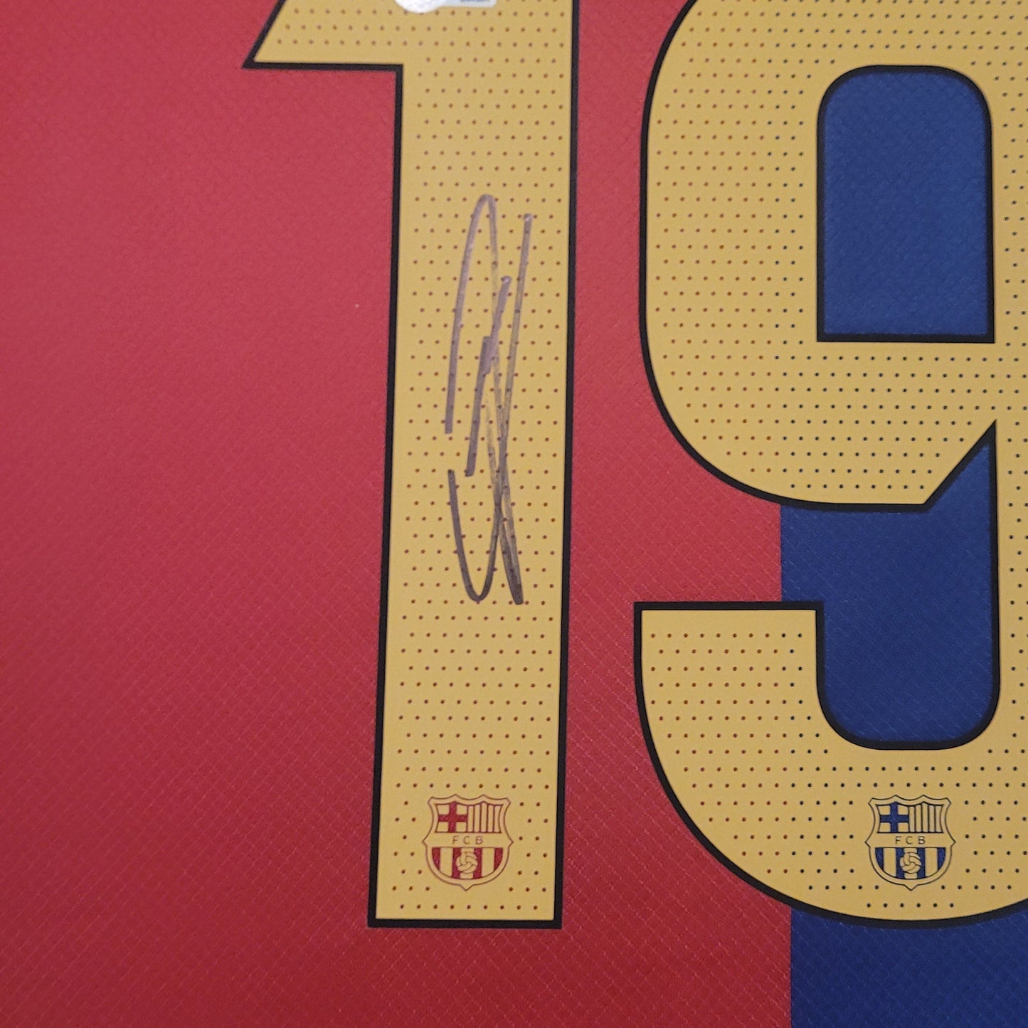 LAMINE YAMAL SIGNED BARCELONA JERSEY  BAS/BGS FRAMED