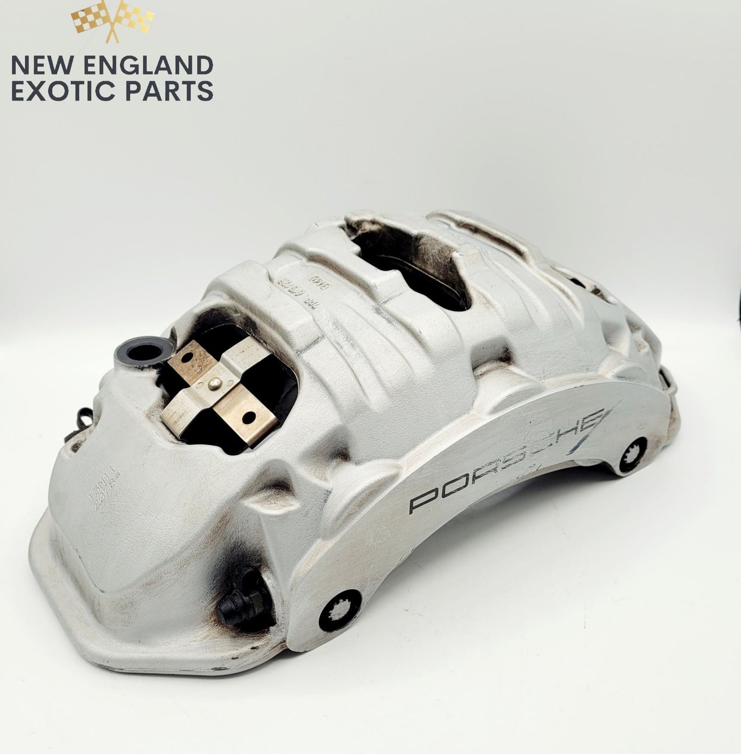 2015-2018 PORSCHE MACAN S 3.0L FRONT BREMBO BRAKE CALIPERS SET - 95B615105R, 95B615105L