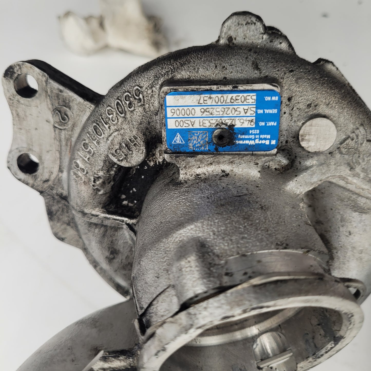 PORSCHE MACAN TURBO CORE