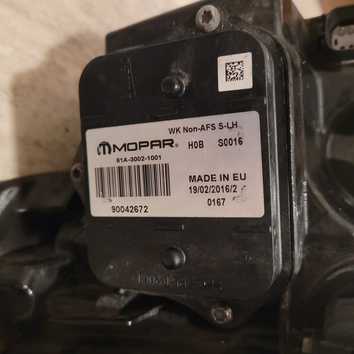 2012-2018 JEEP GRAND CHEROKEE WK2 DRIVER SIDE HID BIXENON HEADLIGHT GOOD CONDITION