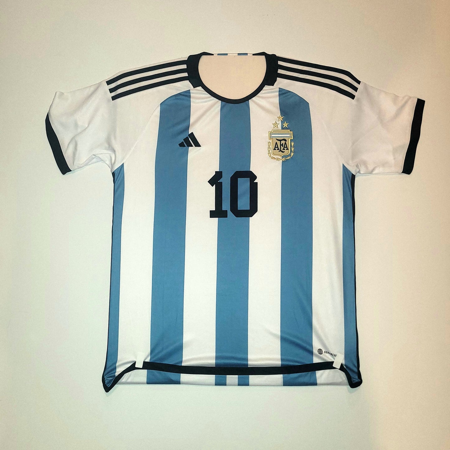 LIONEL MESSI SIGNED ARGENTINA JERSEY BECKETT BGS FRAMED DISPLAY CASE