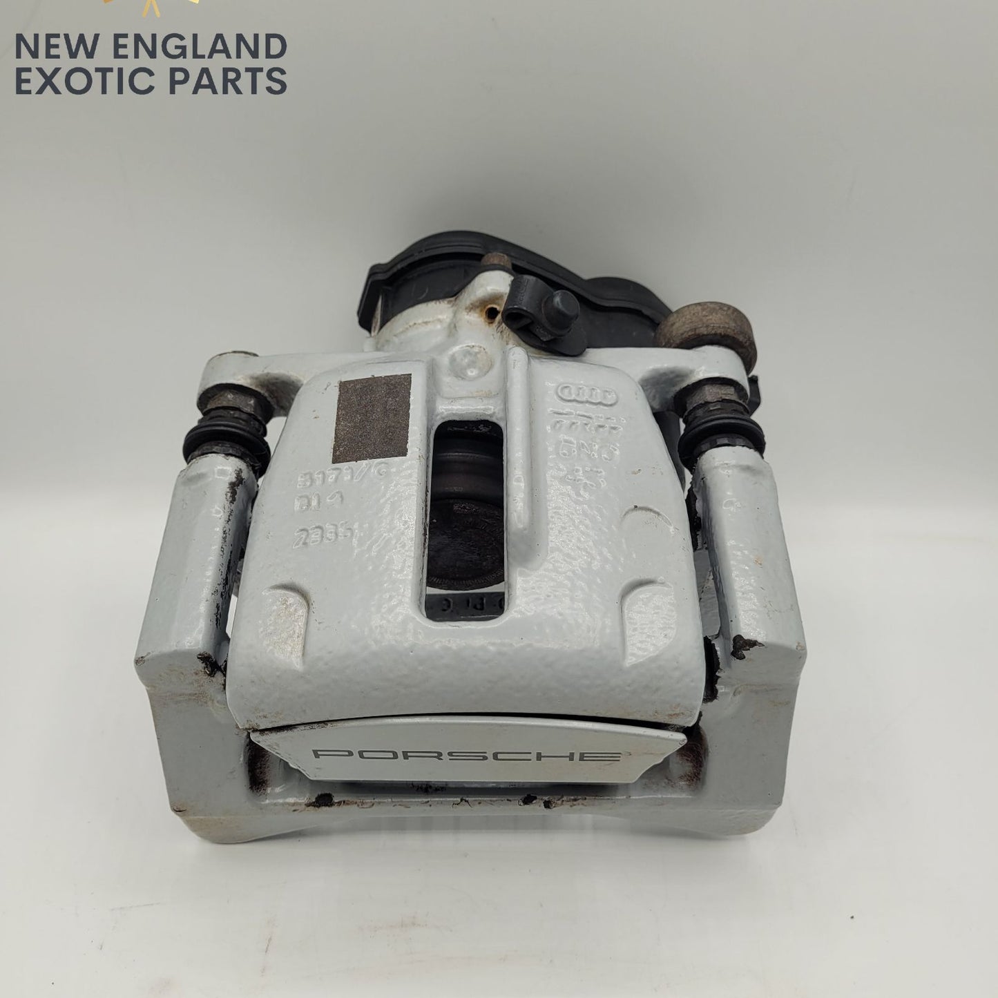 2015-2018 PORSCHE MACAN S 3.0L REAR BRAKE CALIPER SET - 95B615405E, 95B615406E