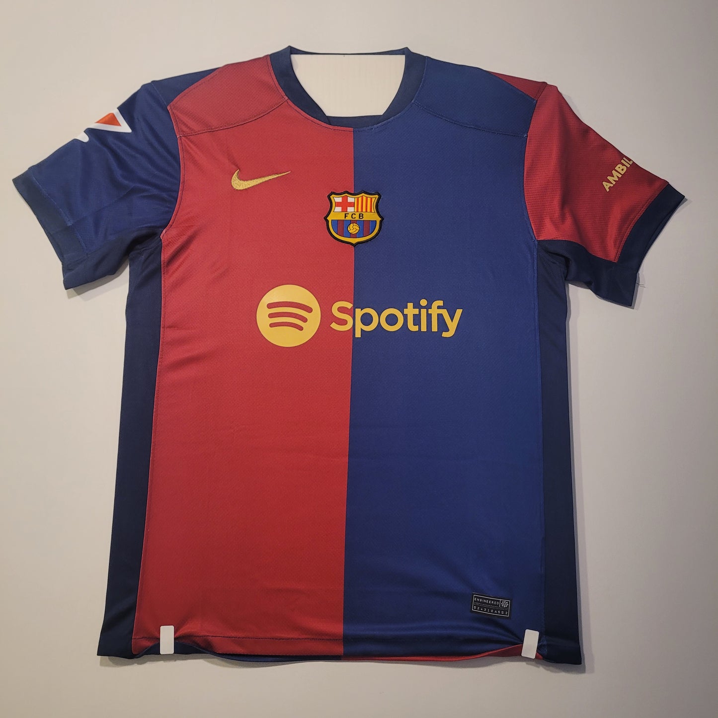 LAMINE YAMAL SIGNED BARCELONA JERSEY  BAS/BGS FRAMED