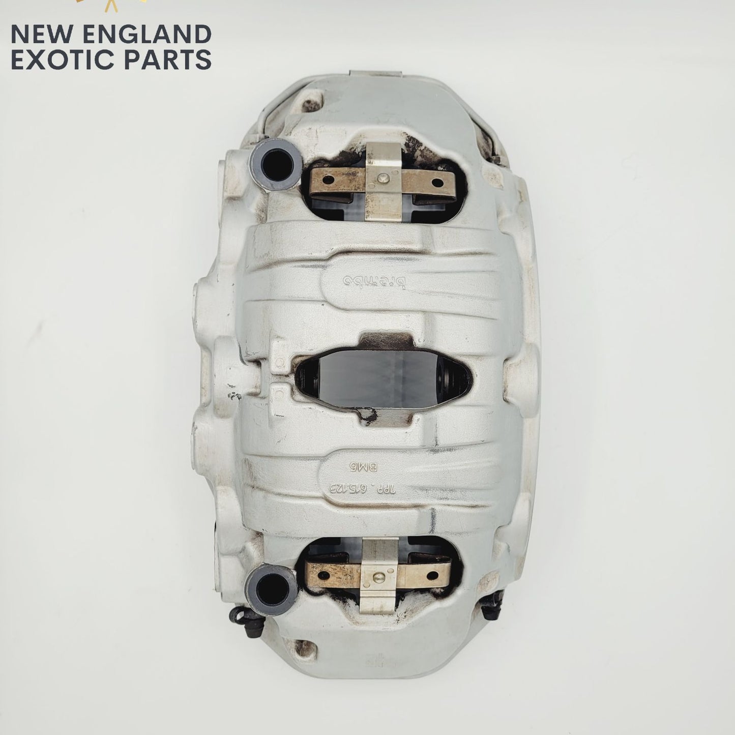 2015-2018 PORSCHE MACAN S 3.0L FRONT BREMBO BRAKE CALIPERS SET - 95B615105R, 95B615105L