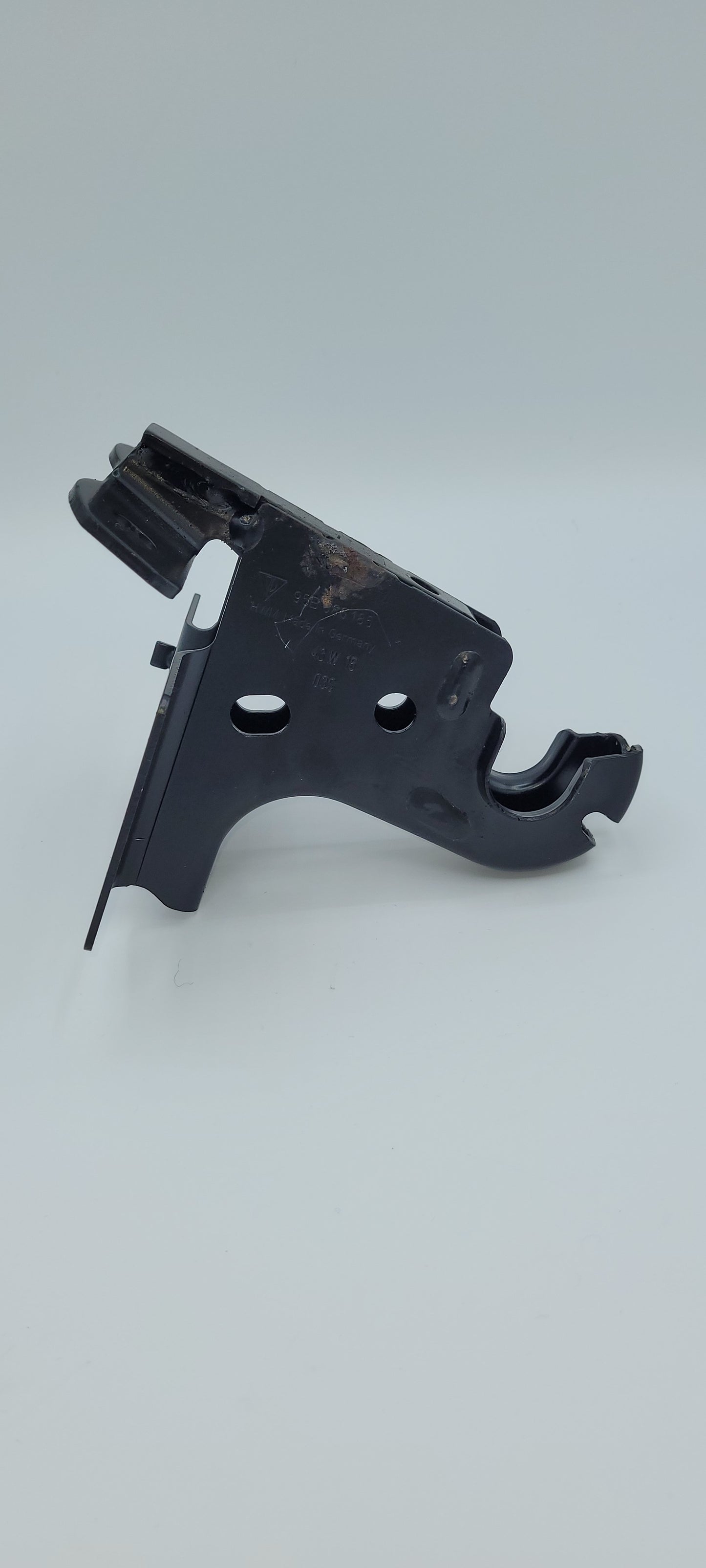 Porsche Macan Rear Seat Bracket - 95B886185