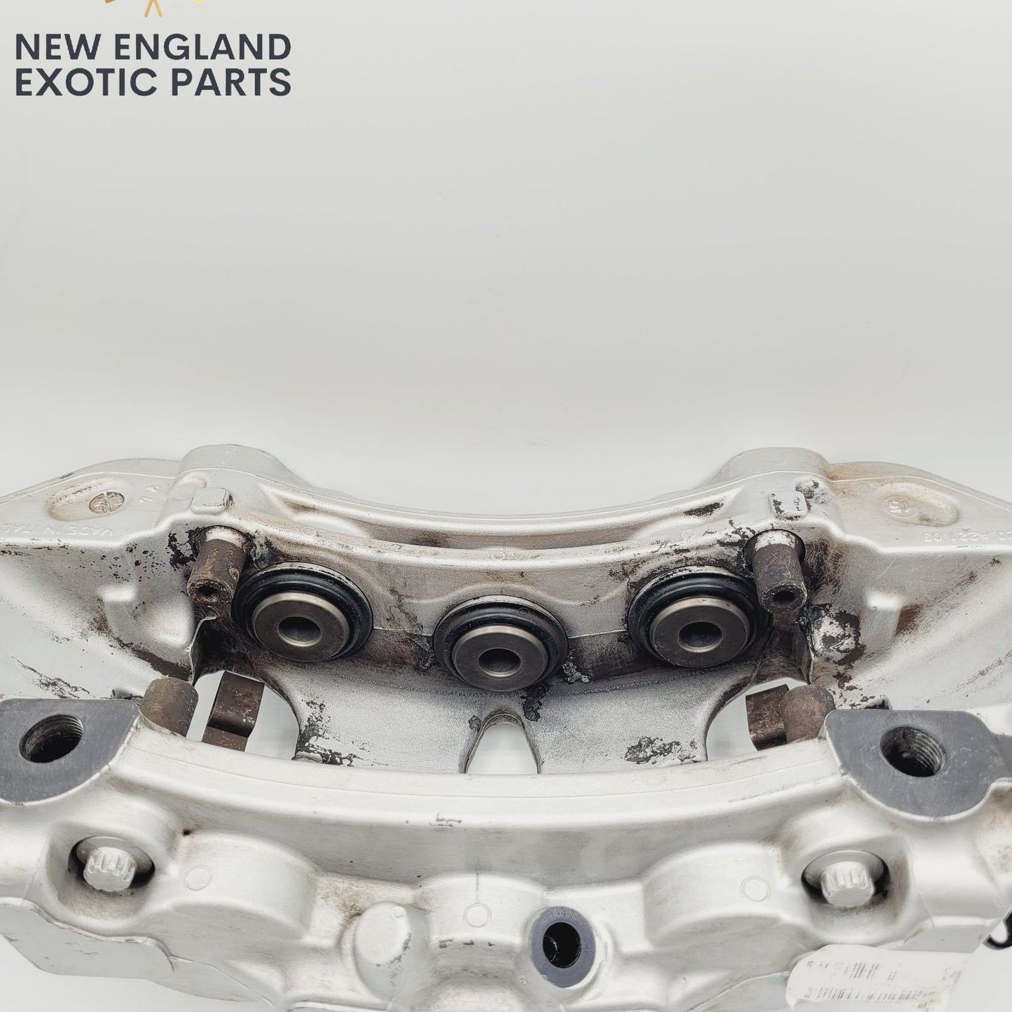 2015-2018 PORSCHE MACAN S 3.0L FRONT BREMBO BRAKE CALIPERS SET - 95B615105R, 95B615105L