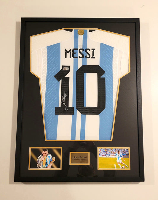 LIONEL MESSI SIGNED ARGENTINA JERSEY BGS BECKETT DISPLAY FRAME